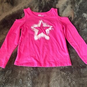 Epic Threads Fuchsia Star Cold Shoulder Tee